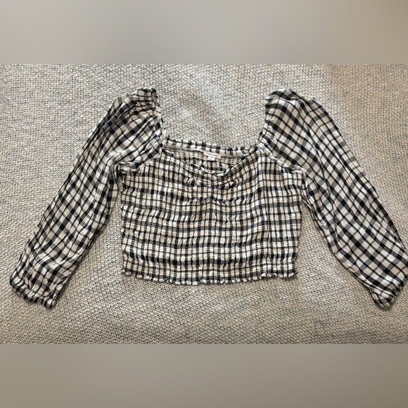 American Eagle Smocked Puff Sleeve Blouse - Picture 3 of 5